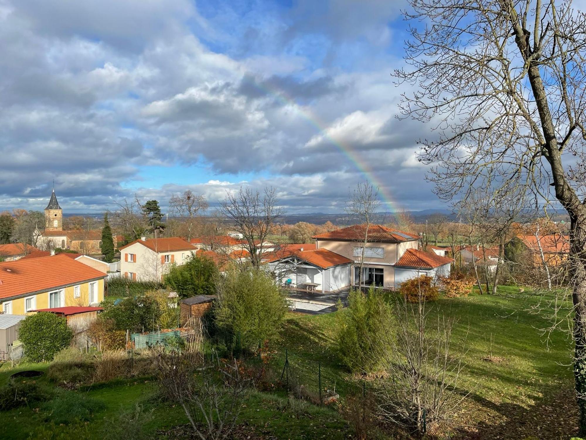 La Grange Aux Hirondelles - Appartement Complet Et Independant Commelle-Vernay Kültér fotó