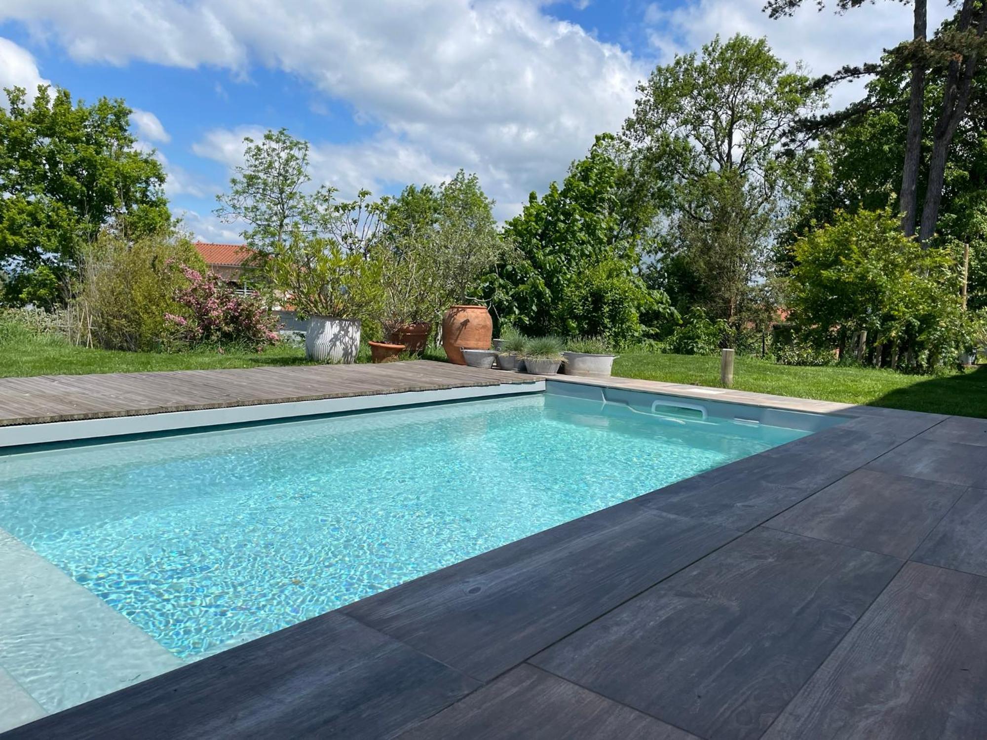 La Grange Aux Hirondelles - Appartement Complet Et Independant Commelle-Vernay Kültér fotó